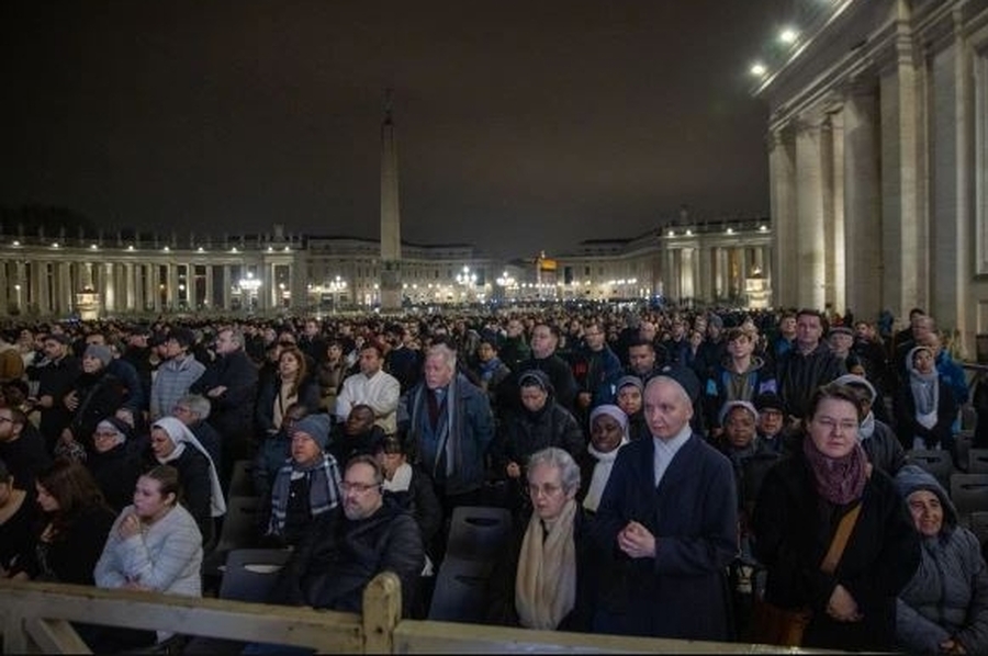 El Papa está 'estable, descansando y con agenda cancelada hasta el sábado'