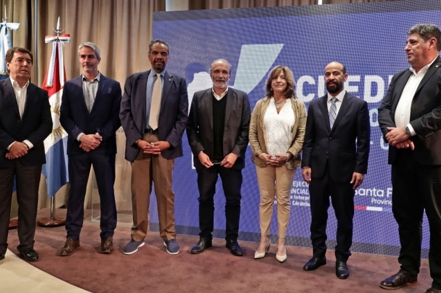 Santa Fe y Córdoba presentaron la megaobra en Capital Federal
