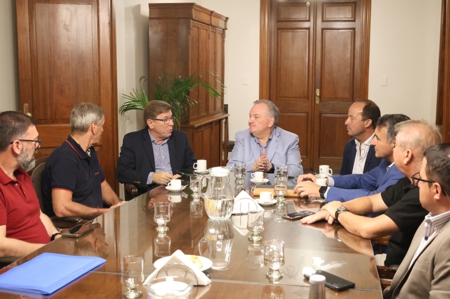 Reunión en el Senado por avances en un proyecto integral de conectividad sobre la RP Nº 2