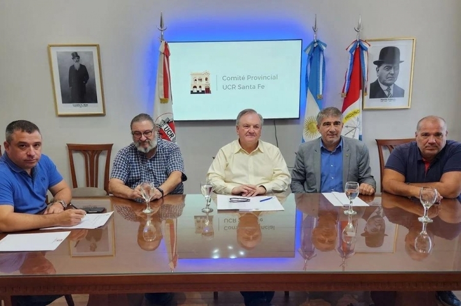 Unánime apoyo para que Felipe Michlig siga presidiendo el Comité Provincial de la UCR