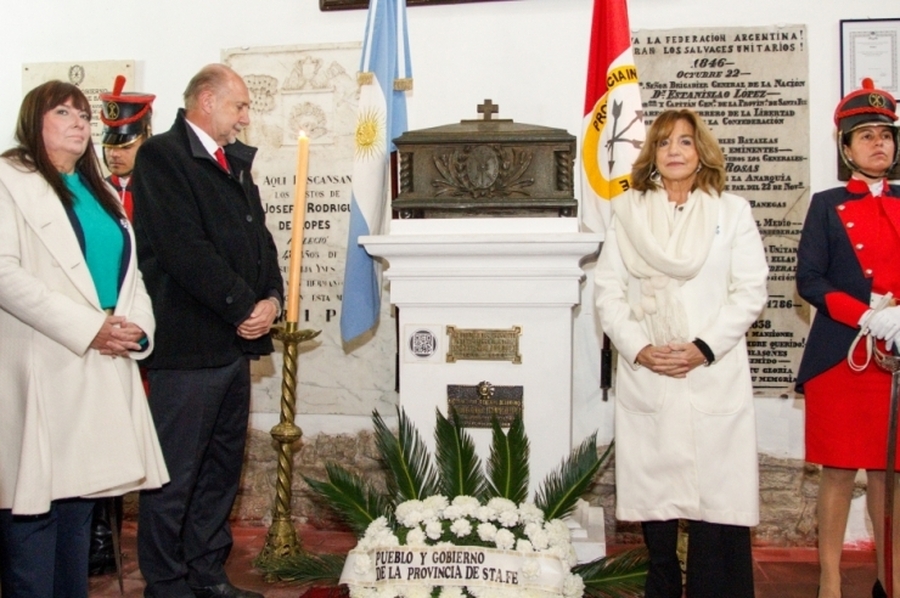 Perotti encabezó el acto por el 185° aniversario del fallecimiento del Brigadier General Estanislao López
