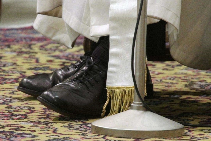 ¿Por donde andarás caminando con tus viejos zapatos negros, Francisco?