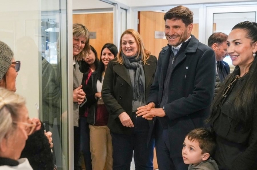 Del abandono total a un nuevo Centro de Salud: Pullaro inauguró las obras en barrio Las Vegas de Santo Tomé