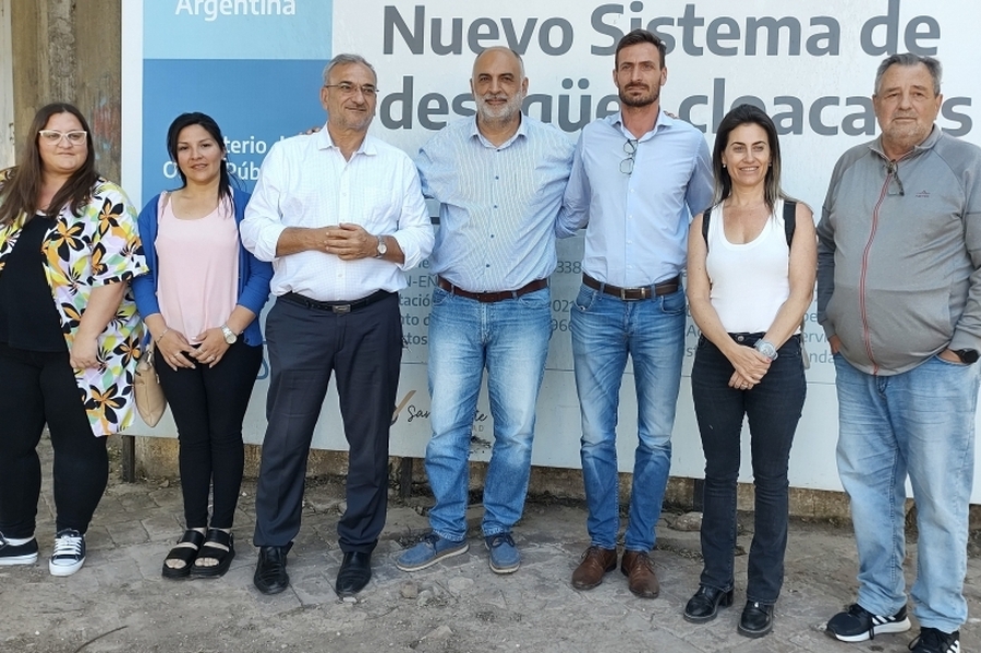 Funcionarios del ENHOSA recorrieron obras de cloacas en San Vicente y Sunchales