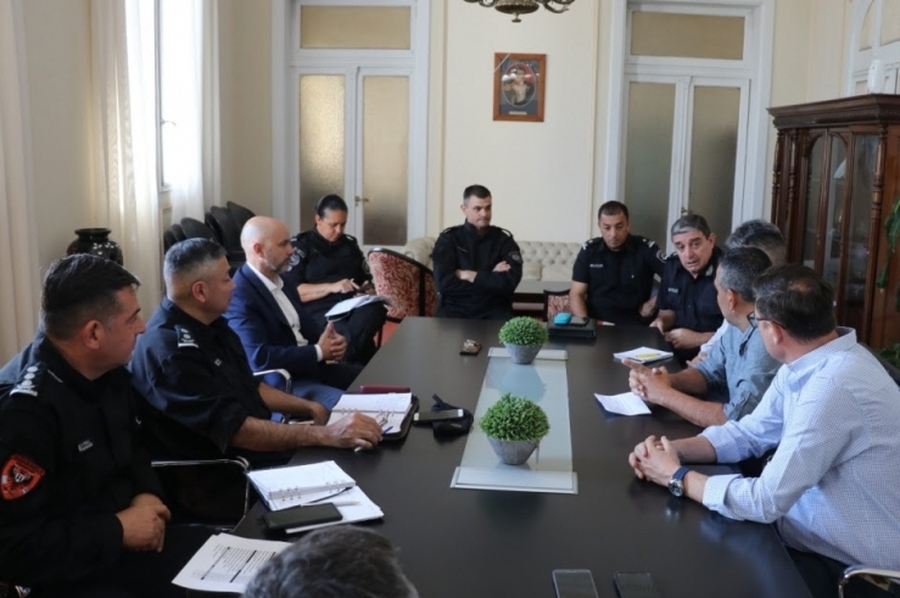 El ministro Brilloni se reunió con taxistas de la ciudad de Santa Fe