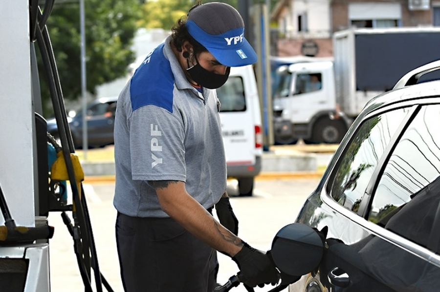 YPF aumentó los combustibles un 9%