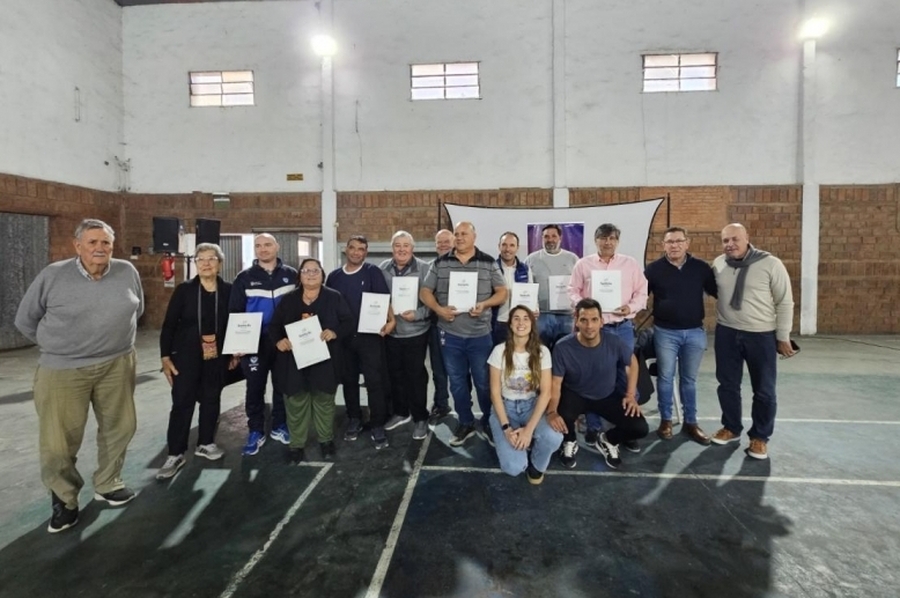 Borla anunció más de 70 millones de pesos para cuatro clubes del Departamento San Justo