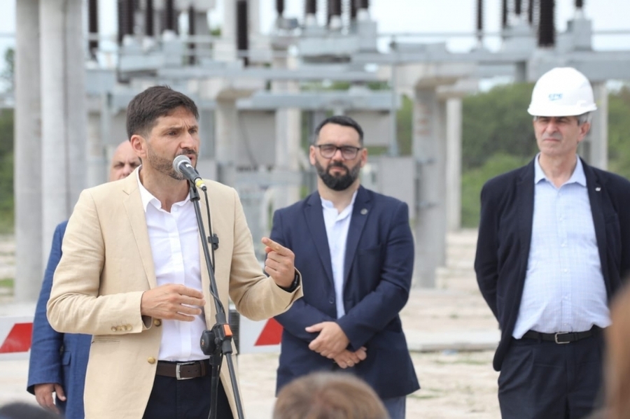 Pullaro inauguró en Vera una estación transformadora que generará más del doble de la energía demandada por la región