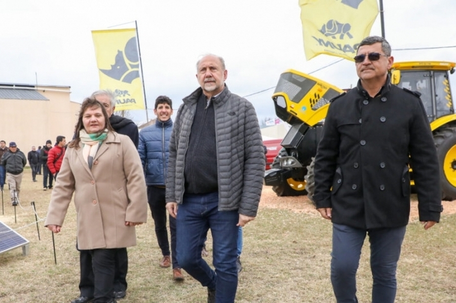 Omar Perotti participó de la muestra Feriagro en la localidad de Santa Margarita