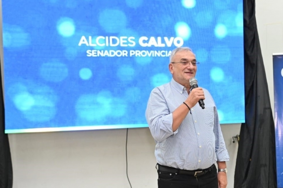 Alcides Calvo: 