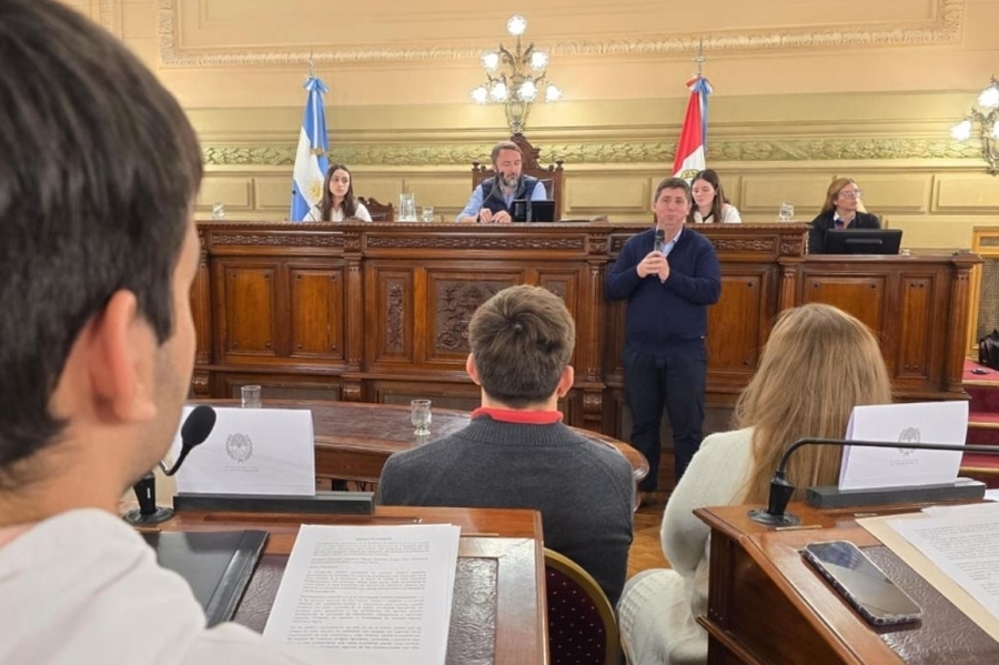 Rubén Pirola destacó la participación de jóvenes de Las Colonias en el Senado