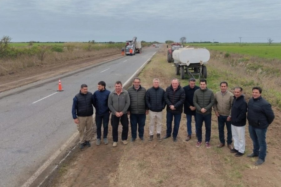 El senador Michlig presenció el inicio de la repavimentación de la RP 13