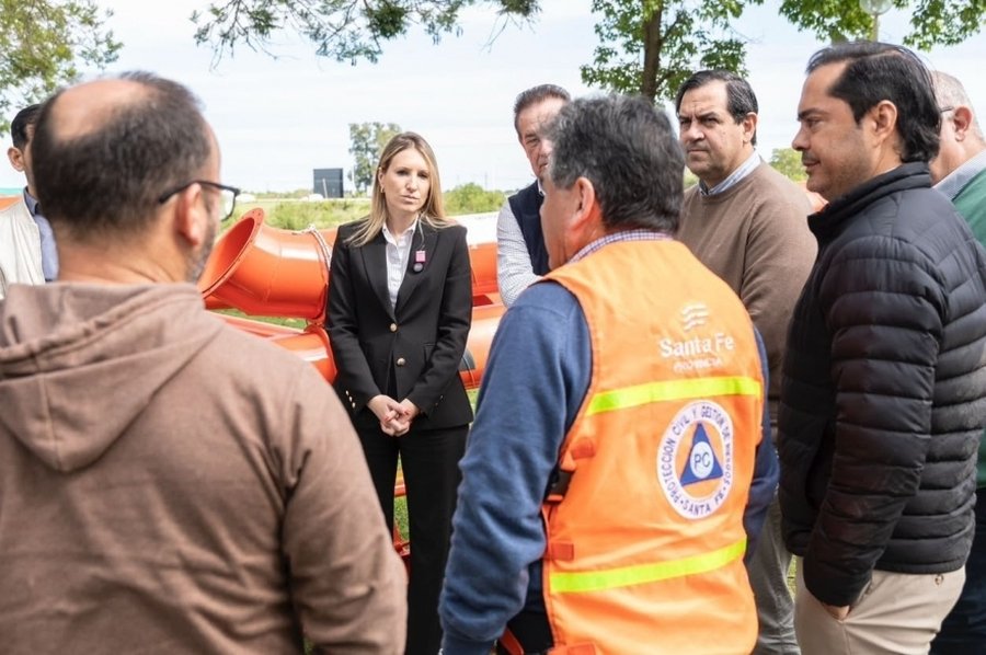 Fenómeno de El Niño: Provincia entregó cuatro bombas extractoras de agua en el norte santafesino