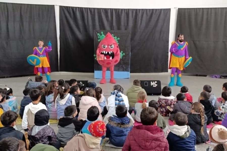Vax Team: más de 500 chicos de Helvecia y San Javier participaron de la campaña de vacunación provincial