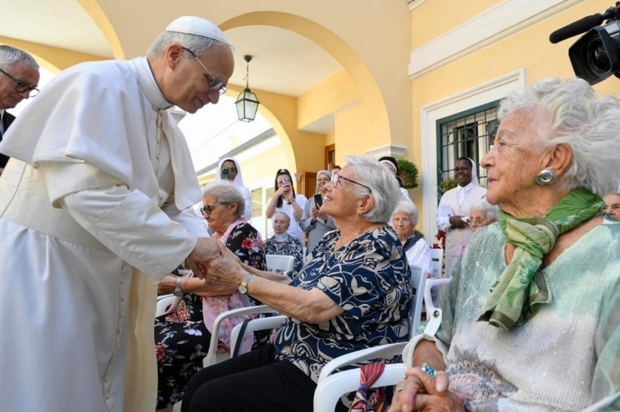 El Papa a los abuelos: “No teman a la fragilidad, recen conmigo por la paz”
