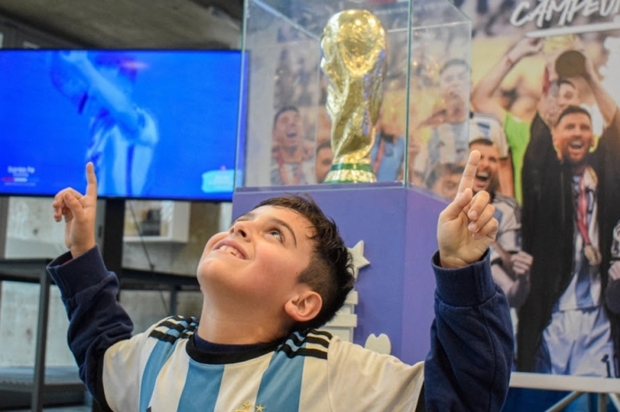 Más de 7.000 personas visitaron la Copa del Mundo en la ciudad de Santa Fe
