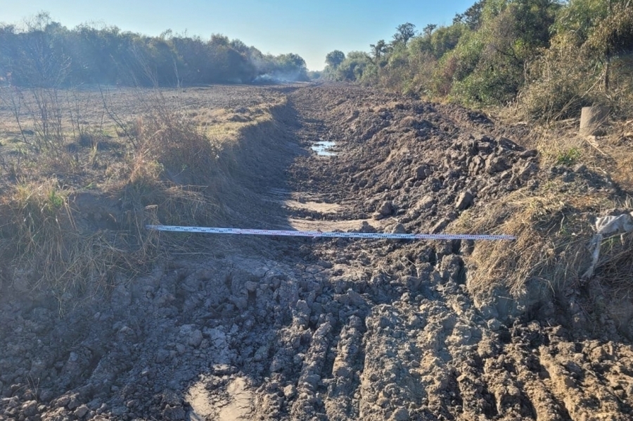 Provincia obligó a restituir a su condición original un canal clandestino que estaban ejecutando en Colonia Durán