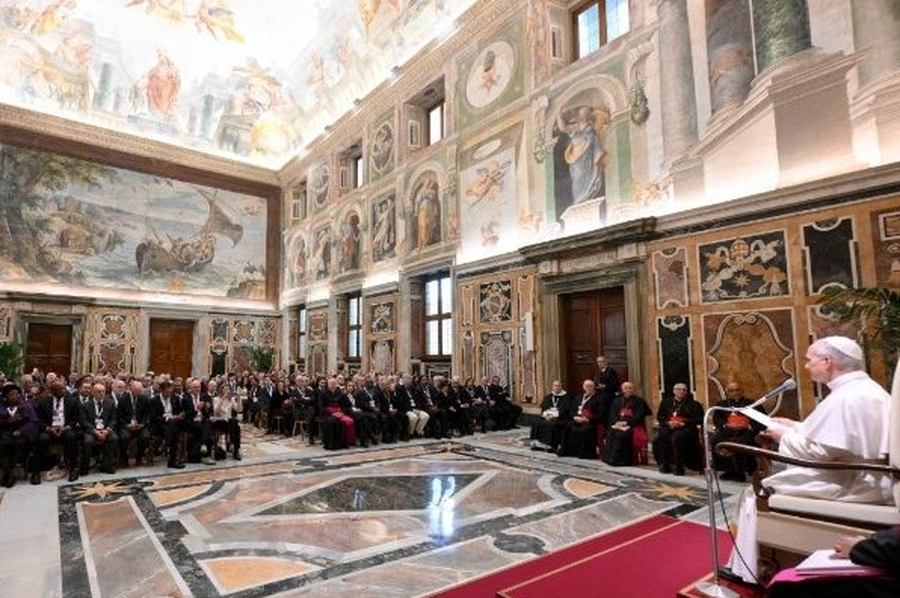 El Papa advierte que la guerra pone en riesgo la salud y la vida de millones