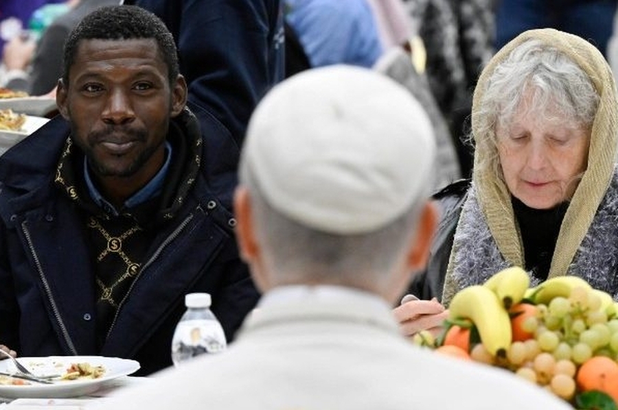 León XIV: “Ayudar a los necesitados nos convierte en instrumentos del Señor”