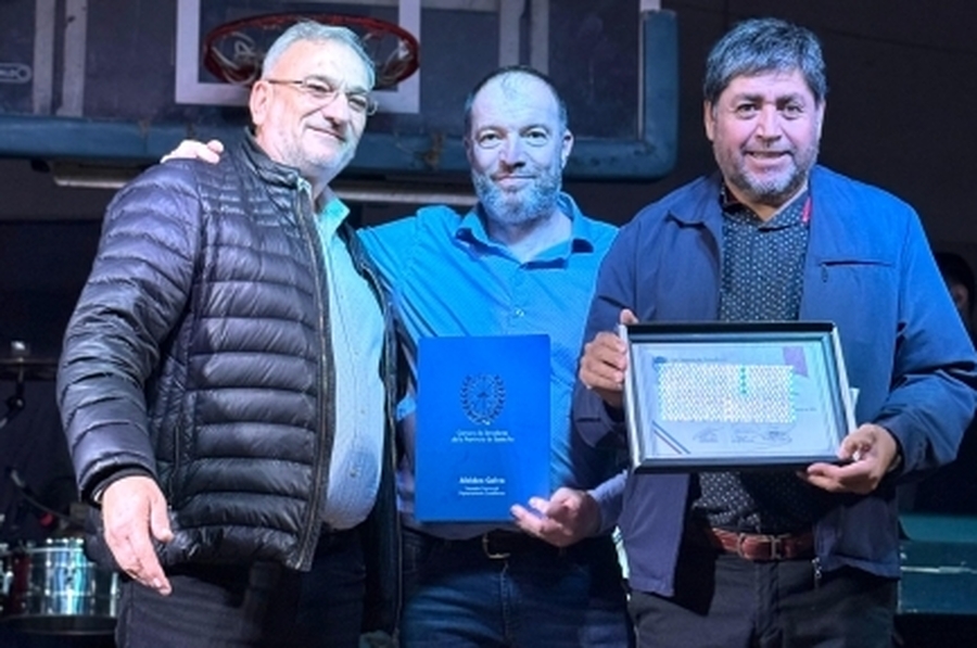 Calvo participó de la celebración de los 90 años del Club Peñarol de Rafaela