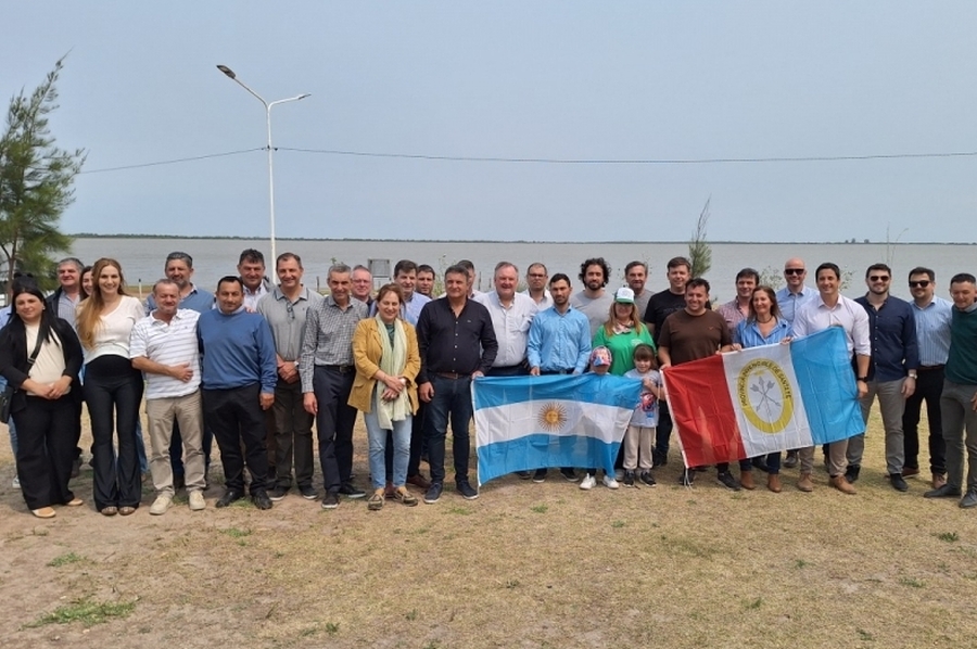 Michlig junto a distintas áreas del Gobierno de la Provincia mantuvieron una jornada de trabajo en Laguna La Verde