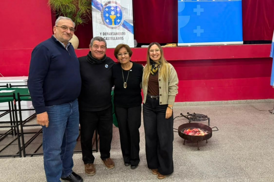 Calvo presente en la fiesta de San Juan en el Centro Gallego de Rafaela