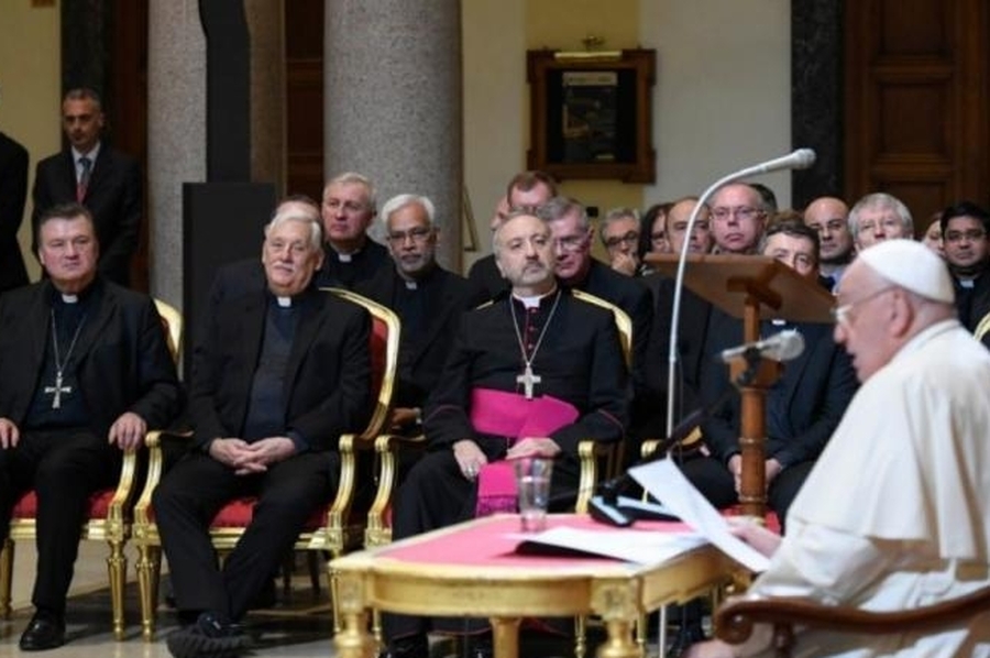 El Papa en la Gregoriana: 'la universidad debe ser el lugar del corazón'