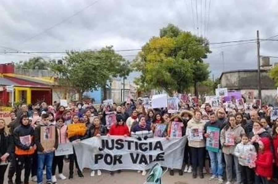 Gobernador Crespo salió a la calle para pedir Justicia por Valeria Camargo