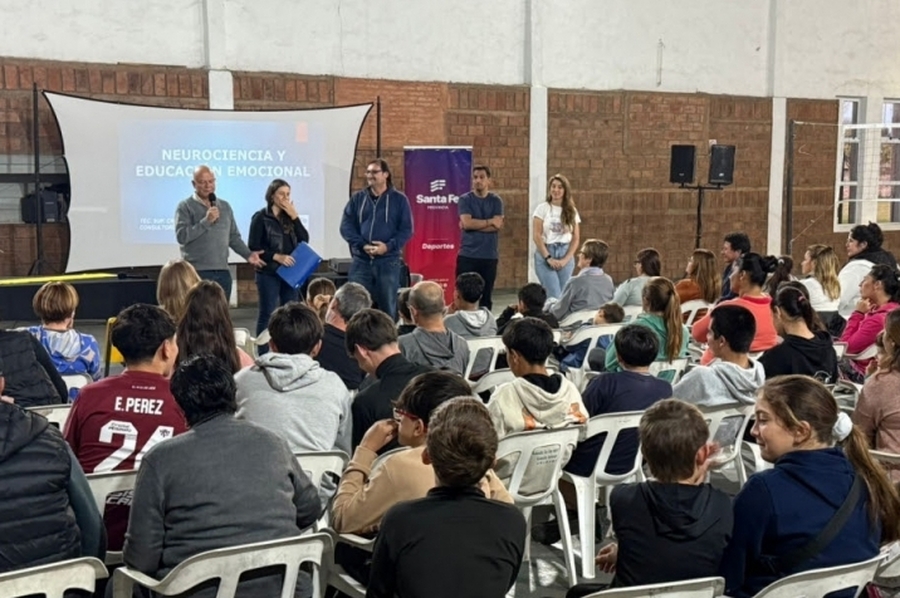 Más de 8.000 personas participaron de las charlas sobre neurociencia y educación emocional en la provincia