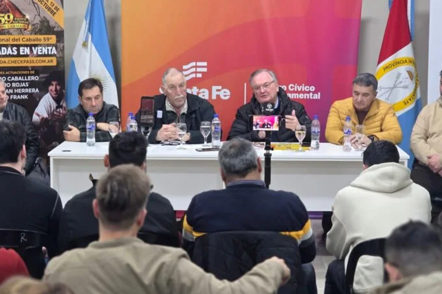 Michlig en el lanzamiento de la ExpoTotal de la Sociedad Rural de San Cristóbal