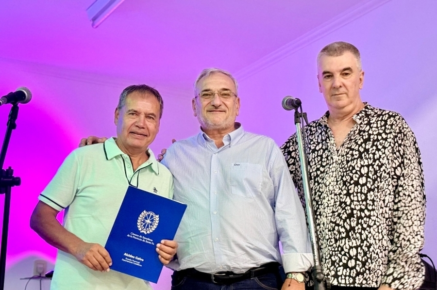 Calvo acompañó la celebración del centro de jubilados y pensionados de Sunchales en coincidencia con el Día de la Mujer