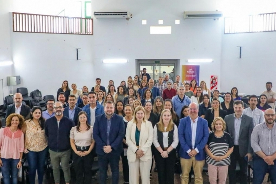 Representantes de 154 municipios y comunas se capacitaron en el abordaje de consumos problemáticos