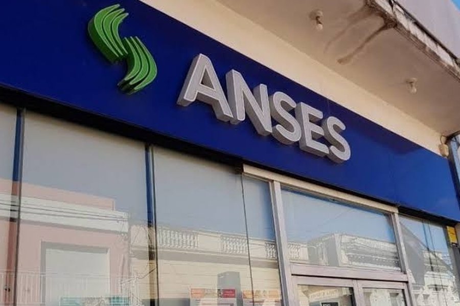 Santa Fe cobró $ 110.000 millones de Nación por el déficit previsional y cerró la mayor compensación de su historia