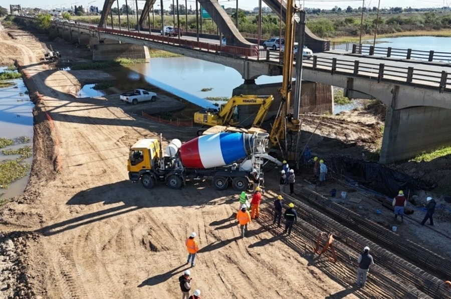 Avanza el nuevo puente entre Santa Fe y Santo Tomé con nuevas obras sobre el Salado