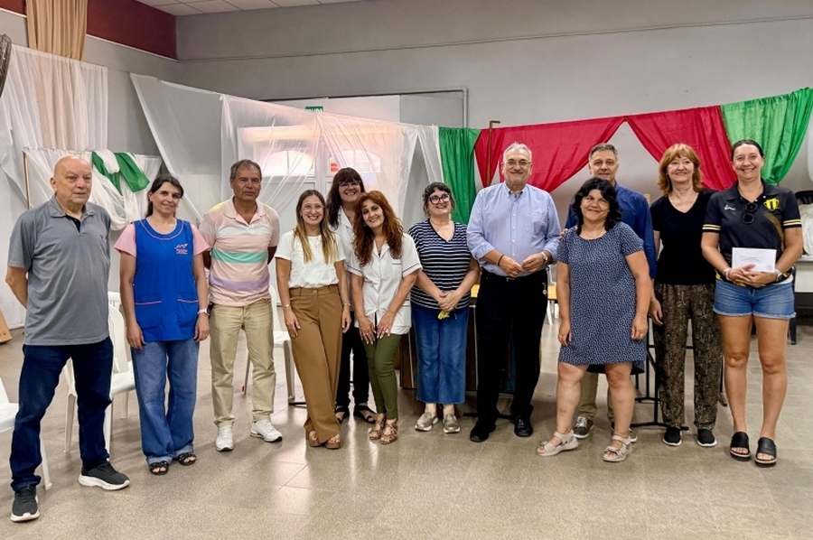 Alcides Calvo visitó el centro de jubilados y pensionados de Sunchales
