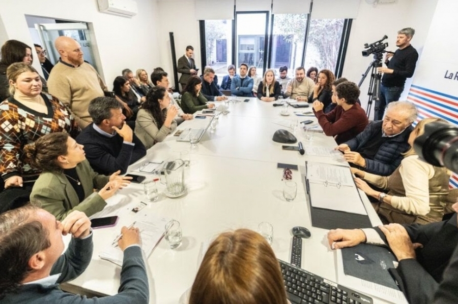 La Comisión de Declaraciones, Derechos y Garantías comenzó con su actividad