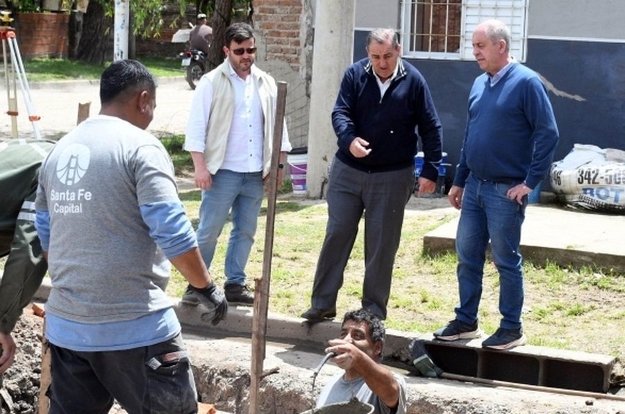 Poletti supervisó la etapa final de la obra del desagüe Perú en Barranquitas