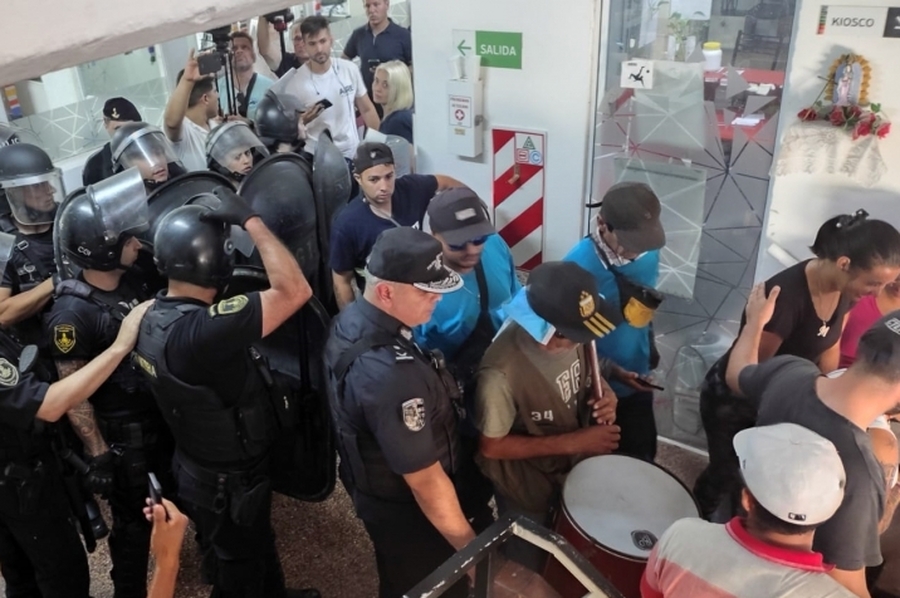 Provincia suspende los programas destinados al MTE de la ciudad de Santa Fe tras la irrupción violenta en la sede del Ministerio