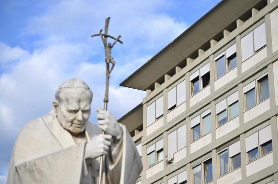 El Papa continúa recuperándose al cumplirse dos semanas de su internación