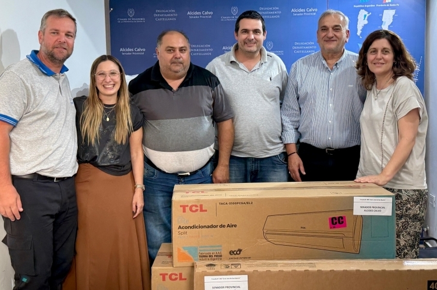 Calvo mantuvo un encuentro con directivos de escuelas de Santa Clara de Saguier y del departamento Castellanos