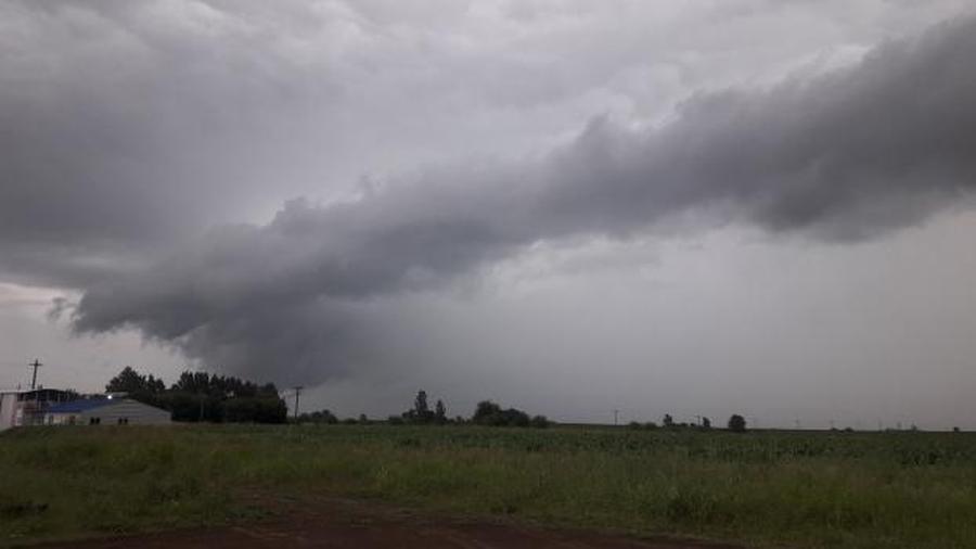 Hay alerta amarillo por tormentas para el extremo sur provincial