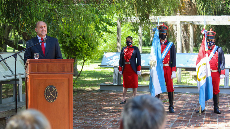 El gobernador Perotti encabezó el acto por el 448° Aniversario de la Fundación de la Ciudad de Santa Fe