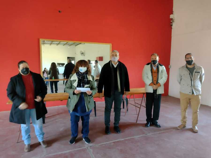 Calvo apoya actividades institucionales en María Juana
