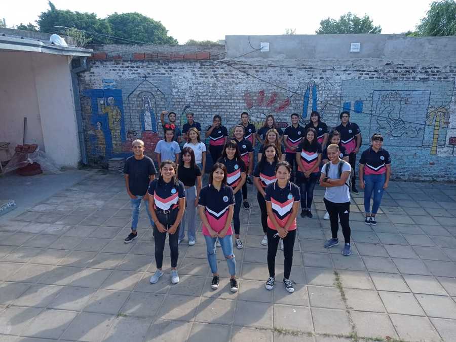 La directora de la escuela de barrio Centenario confirmó por LT9 que harán el playon deportivo y agradeció el apoyo de la gente
