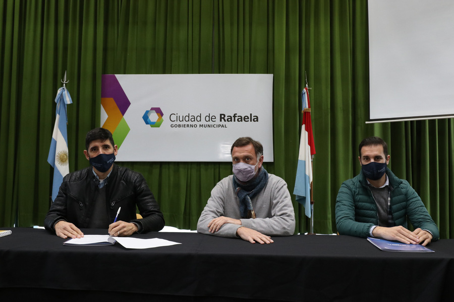 La provincia firmó convenios para crear oficinas de Asociativismo y Economía Social en Rafaela, Sunchales y Esperanza