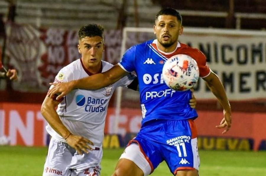 Unión mereció más pero terminó empatando en el Ducó ante Huracán