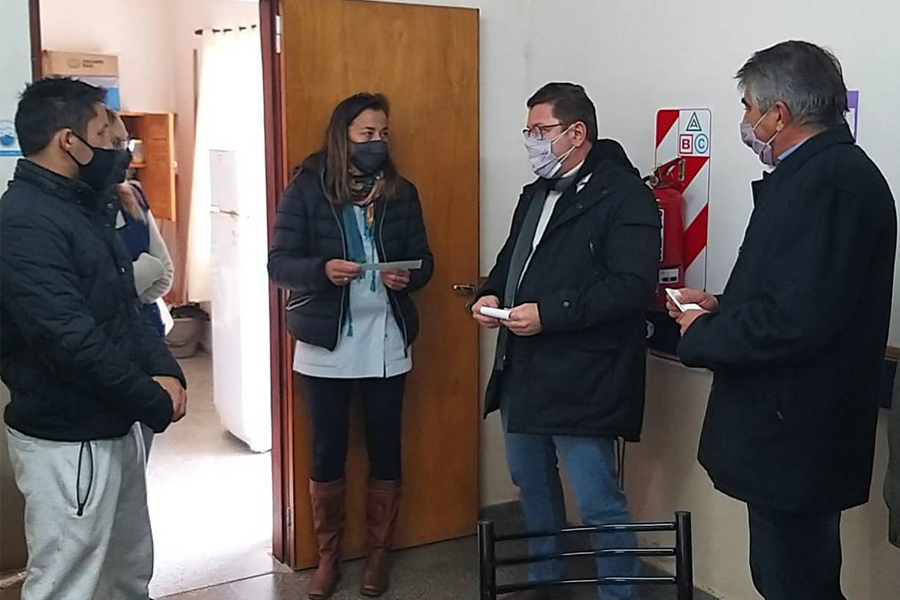 Borla y Bastía visitaron instituciones y entregaron aportes en Gobernador Crespo