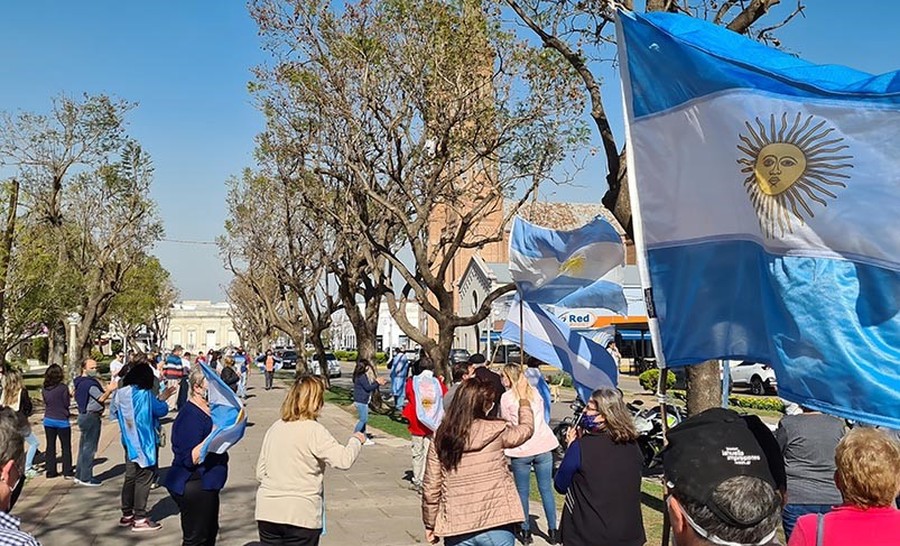 Comerciantes, gimnasios y emprendedores se movilizarán esta tarde en la ciudad de Esperanza